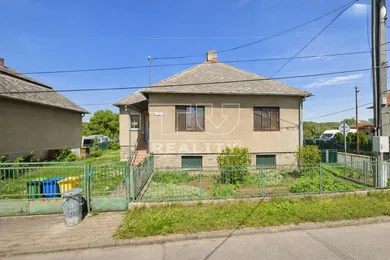 Будинки на продаж, 3-кімнатні, Prešov · €260 000