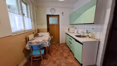 Na predaj 4-izbový dom, 120 m², Lopašov