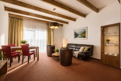 Квартиры в аренду, 3-комнатные, Poprad · €770