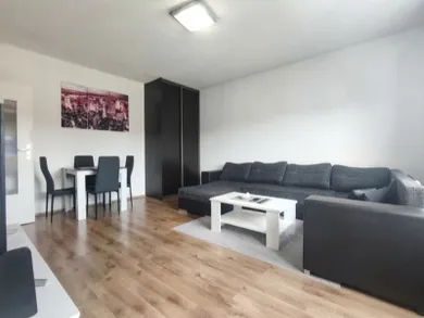 Na predaj 2-izbový byt, 45 m², Žilina, Petzvalova