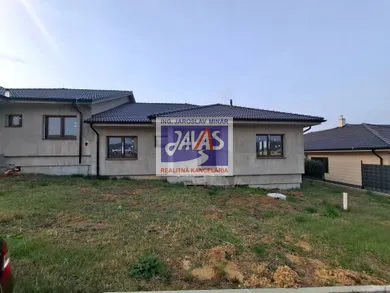 Na predaj 4-izbový dom, 473 m², Nitra, Kynecká