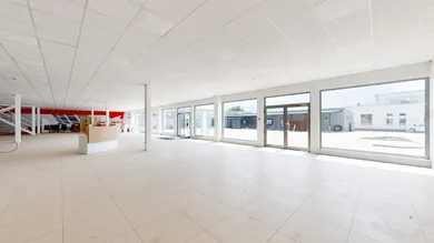 Na prenájom komerčné, 100 m², Trnava, Nitrianska