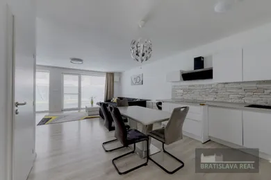 Na predaj dom, 114 m², Miloslavov, Krištáľová ulica