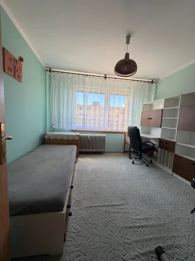 Na prenájom 4-izbový byt, 90 m², Žilina, Levočská