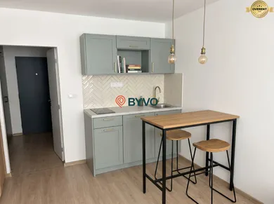 Byty na predaj 1-izbový, Trenčín · €97 500