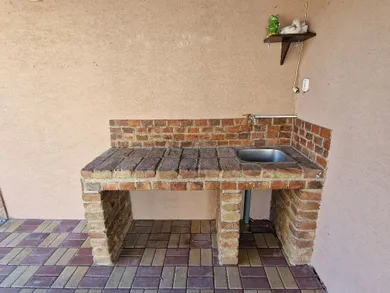 Na predaj dom, 102 m², Sereď, Malá ulička