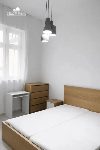 Na predaj 2-izbový byt, 58 m², Bratislava-Staré Mesto, Konventná