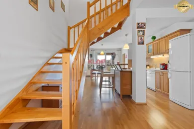 Na prenájom 5-izbový byt, 128 m², Bratislava-Ružinov