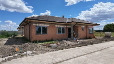 Na predaj 4-izbový dom, 130 m², Michal na Ostrove