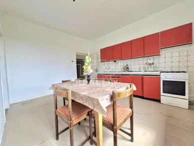 Na predaj 4-izbový dom, 120 m², Dvorníky