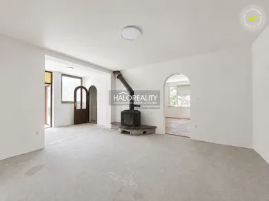 Domy na sprzedaż, Kolárovo · €109 000