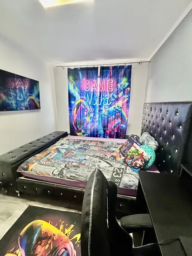Na predaj 3-izbový byt, 72 m², Dunajská Streda, Nám. SNP