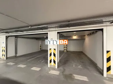 Na predaj objekt, 45 m², Bratislava-Nové Mesto, Tomášikova