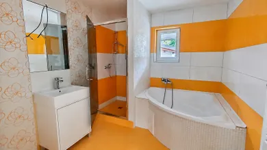 Na predaj dom, 260 m², Ochodnica