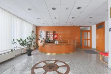Lokale komercyjne na wynajem, Bratislava-Nové Mesto · €1543
