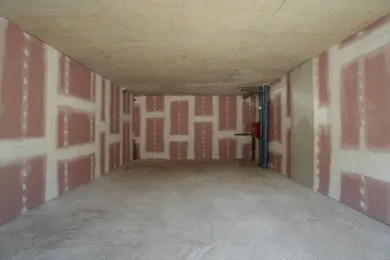 Na predaj komerčné, 56 m², Bratislava-Petržalka, Topoľčianska