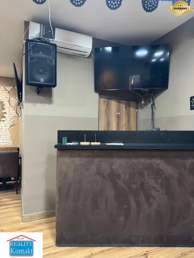 Na prenájom komerčné, 200 m², Nové Zámky