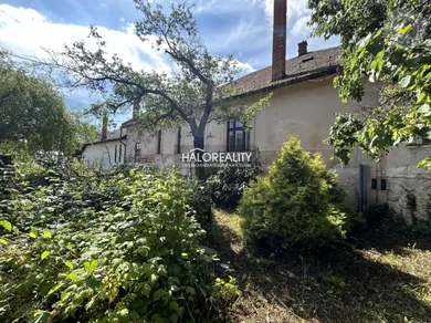 Na predaj dom, 300 m², Prievidza