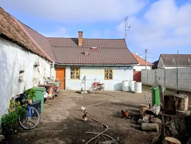 Domy na predaj 2-izbový, Kostolište · €130 000