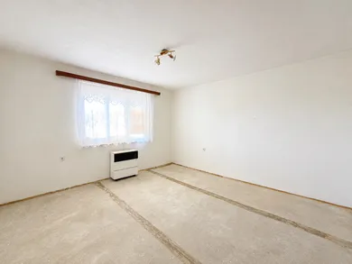 Na predaj dom, 195 m², Veľké Ozorovce