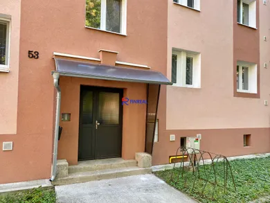 Mieszkania na wynajem, 2-pokojowe, Komárno · €590