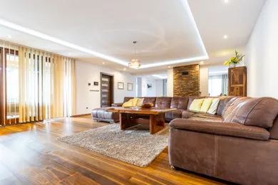 Na predaj 6-izbový dom, 350 m², Kazimír, Byštianska