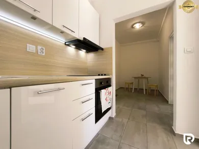 Na prenájom 2-izbový byt, 44 m², Bratislava-Nové Mesto, Kukučínova