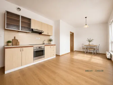 Na prenájom 2-izbový byt, 58 m², Galanta, Clementisové sady