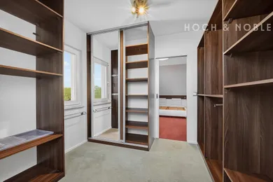 Na predaj 5-izbový dom, 162 m², -