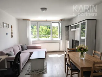 Mieszkania na wynajem, 2-pokojowe, Bratislava-Lamač · €870