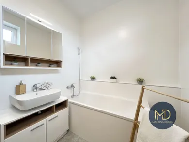 Na prenájom 2-izbový byt, 50 m², Trenčín, Rulandská