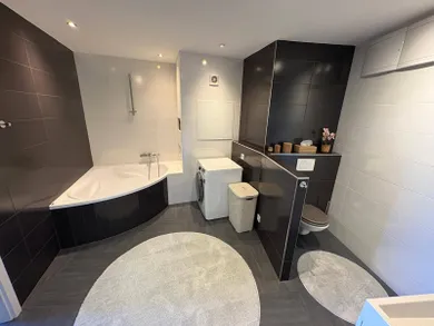 Na predaj 4-izbový byt, 83 m², Bratislava-Devínska Nová Ves