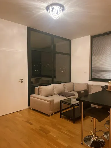 Byty na predaj 3-izbový, Bratislava-Staré Mesto · €350 000