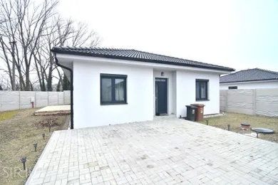 Domy na sprzedaż, 4-pokojowe, Veľká Paka · €315 000