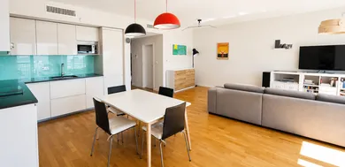 Na predaj 3-izbový byt, 99 m², Bratislava-Nové Mesto, Na varte