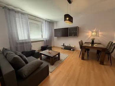 Na prenájom 3-izbový byt, 71 m², Prešov, Magurská