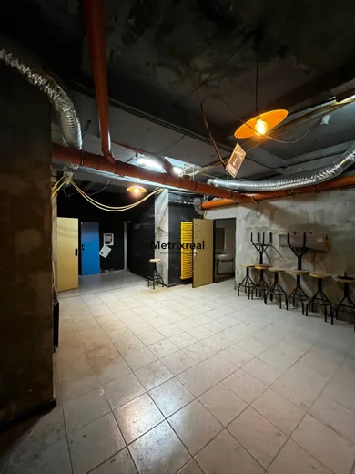 Na predaj komerčné, 220 m², Bratislava-Staré Mesto, Špitálska