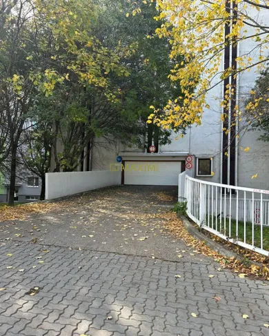 Obiekty na sprzedaż, Bratislava-Petržalka · €50 000