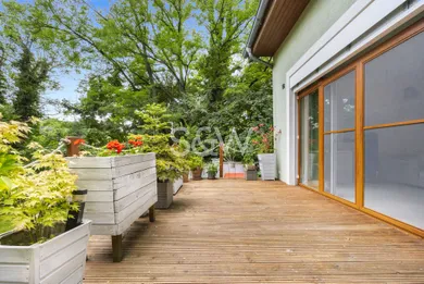 Na predaj dom, 277 m², Bratislava-Nové Mesto, Cesta na Kamzík