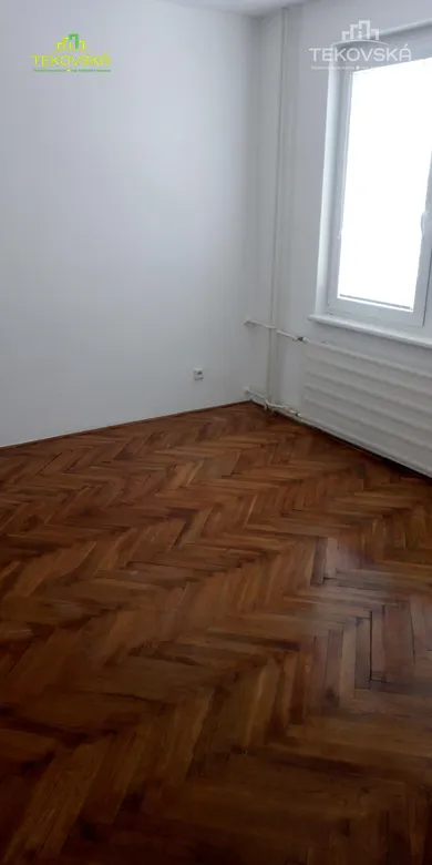 Na predaj 2-izbový byt, 61 m², Zlaté Moravce, Hviezdoslavova 32