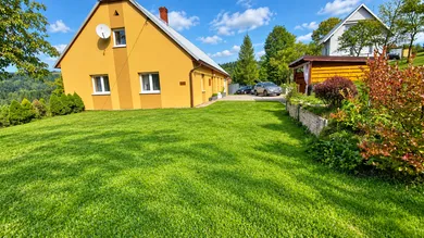 Na predaj dom, 552 m², Oščadnica