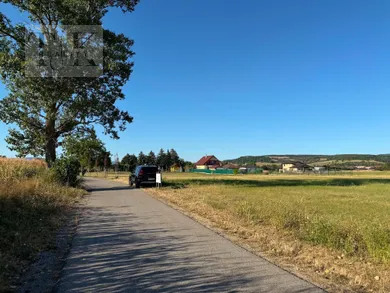 Na predaj pozemok, 696 m², Kočovce