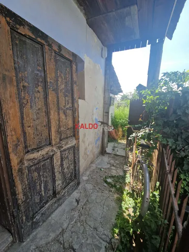 Na predaj 1-izbový dom, 95 m², Vlčkovce