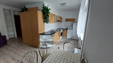 Mieszkania na sprzedaż, 2-pokojowe, Komárno · €95 000