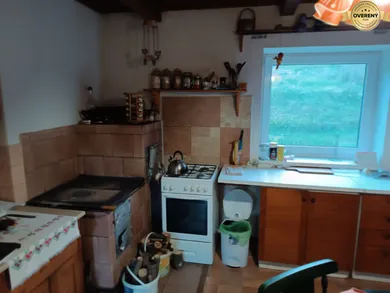 Na predaj 3-izbový dom, 90 m², Nová Baňa