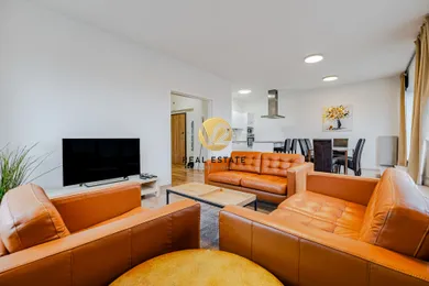 Na prenájom 4-izbový byt, 98 m², Nitra, Hodžova