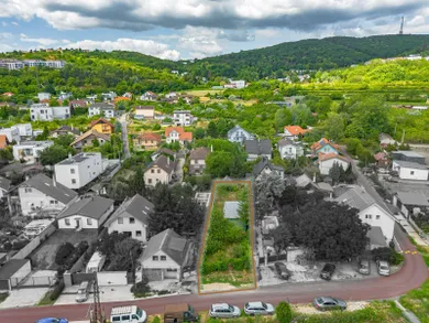 Pozemky na predaj, Bratislava-Nové Mesto · €175 000