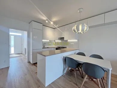 Na predaj dom v Láb · €235 000 · Pôvodný stav