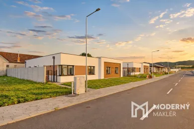 Na predaj 4-izbový byt, 103 m², Nové Mesto nad Váhom