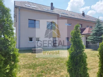 Na predaj 4-izbový byt, Trnava pri Laborci